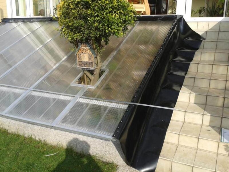 Einhausung mit Aussparung Einhausung mit Aussparung